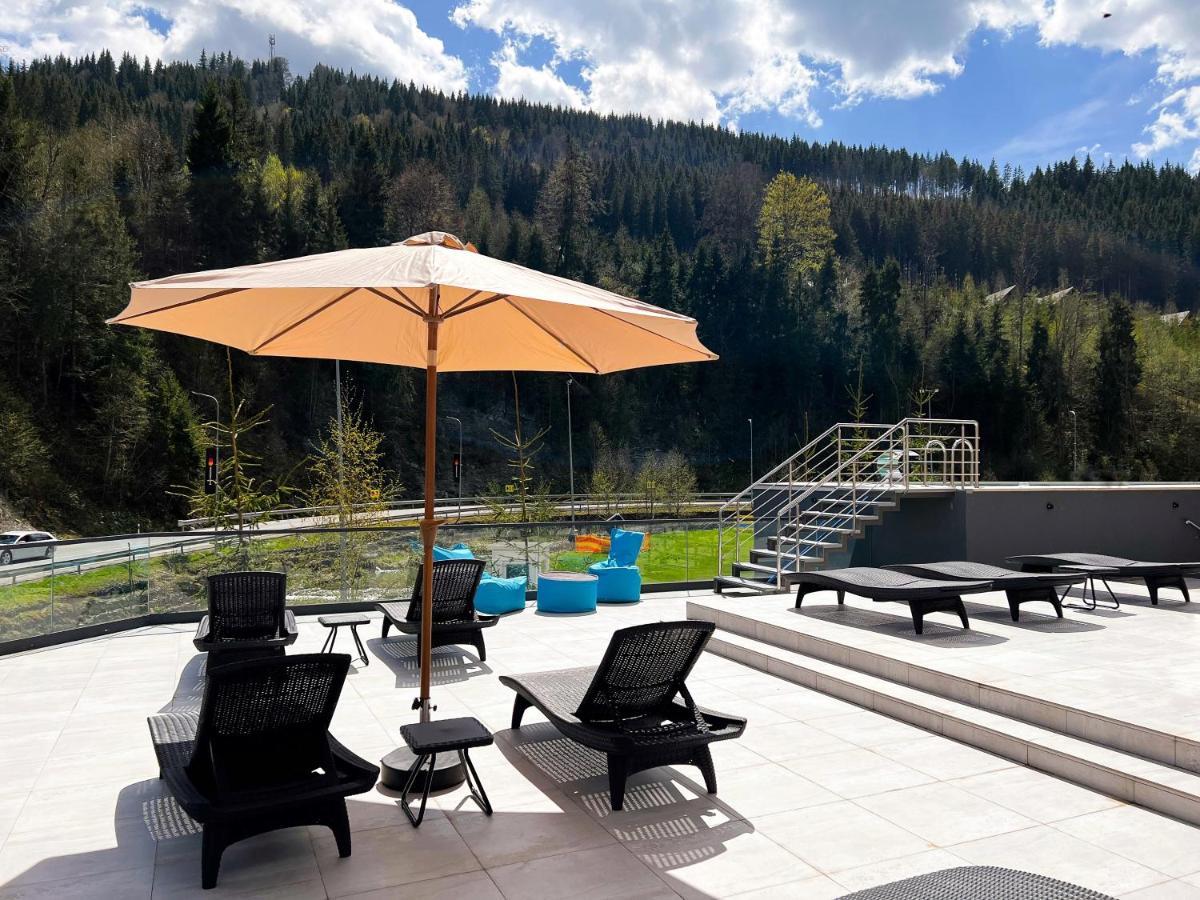 Hotel Skilandhouse Bukovel Esterno foto